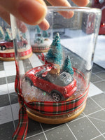 Load and play video in Gallery viewer, 2011 Mini Cooper Countryman| Classic Car Snowglobe
