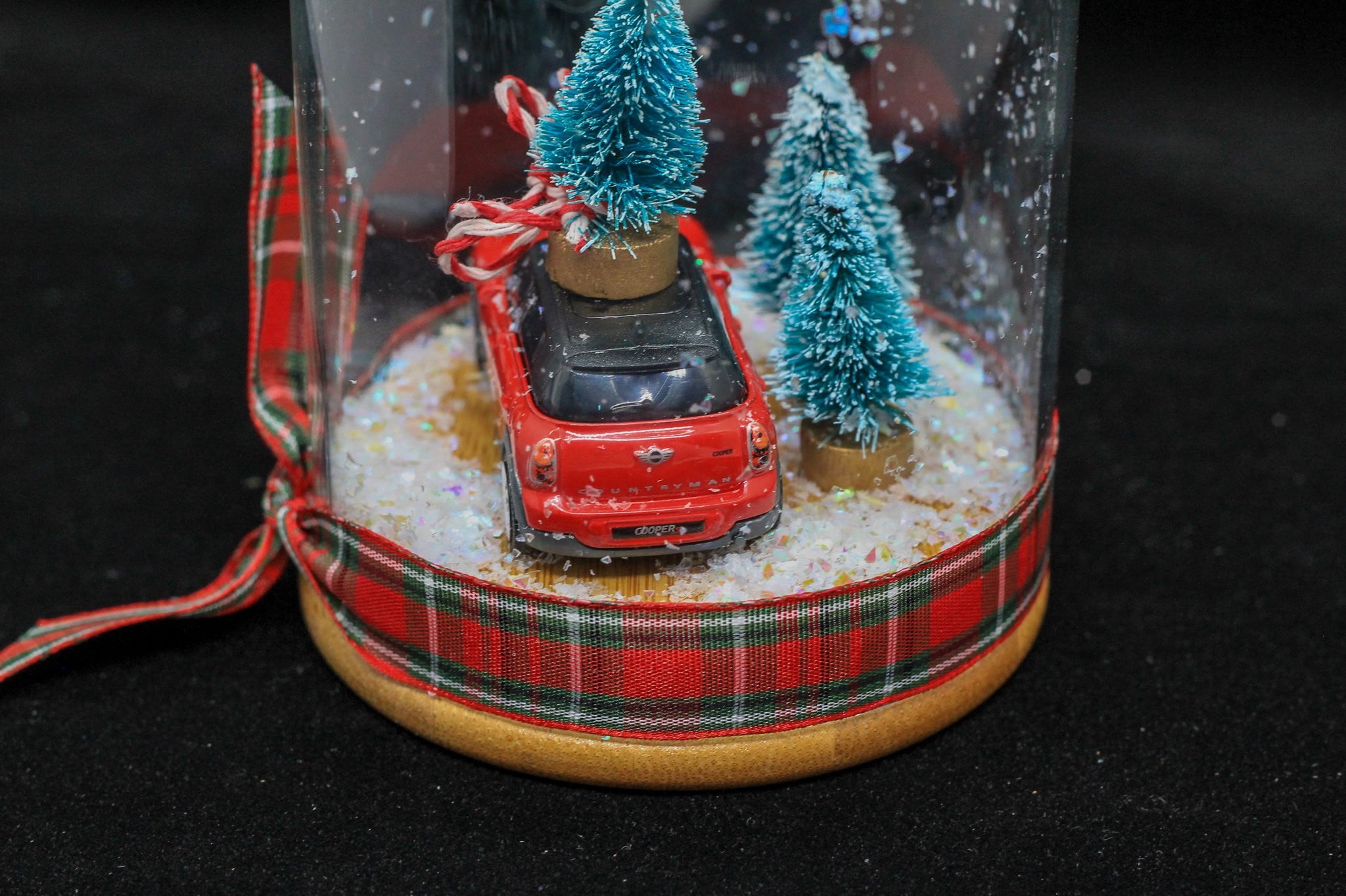 2011 Mini Cooper Countryman| Classic Car Snowglobe