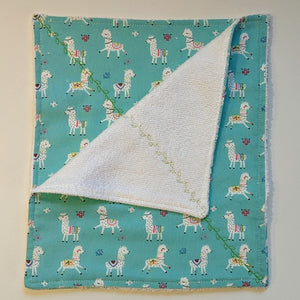 Llamas 2-Ply Unpaper Towels