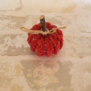 Mini knitted pumpkins| Doll House Decor| Mini pumpkins| Eco-friendly fall| Housewarming Gifts |Placecard holder/ Lil Pumpkin/ Baby Shower