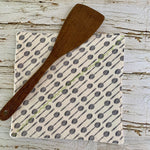 Load image into Gallery viewer, 2 Ply Cloths/Eco-friendly Cleaning Cloths/Cotton Bamboo Cloths/Farmhouse Kitchen/Cottage Core Kitchen/Spoon Print Cloth/Kiwi Print Cloths
