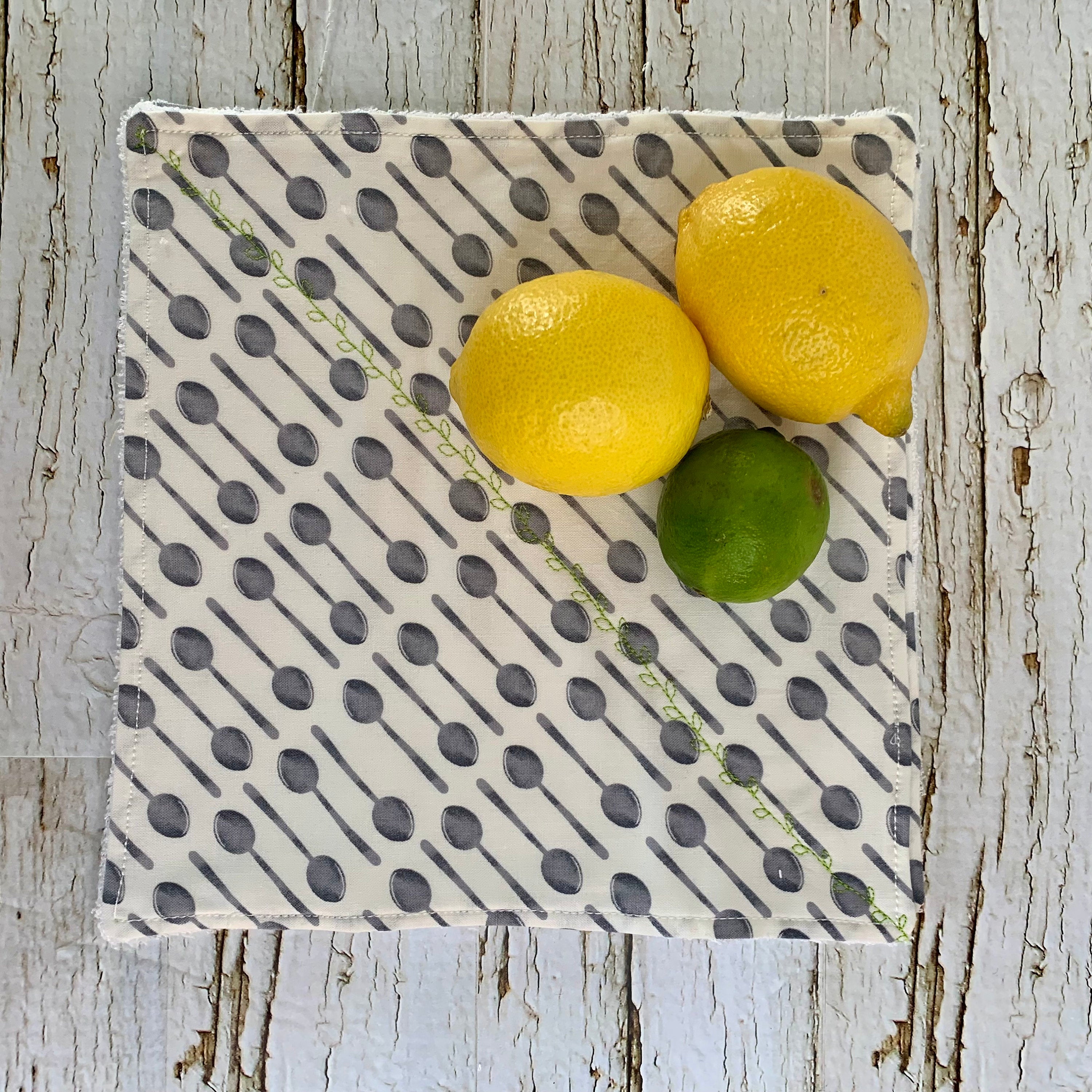 2 Ply Cloths/Eco-friendly Cleaning Cloths/Cotton Bamboo Cloths/Farmhouse Kitchen/Cottage Core Kitchen/Spoon Print Cloth/Kiwi Print Cloths